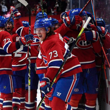 Dramat w play-offach NHL: Montreal pokonuje Tampę, Philadelphia i Vegas wygrywają po dogrywce