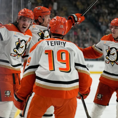Buffalo rozpoczęło serię z Montrealem pewnie, Anaheim wyrównało wynik z Vegas.