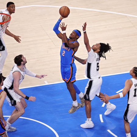 San Antonio pewnie pokonało Oklahoma City i wyrównało wynik w półfinale NBA