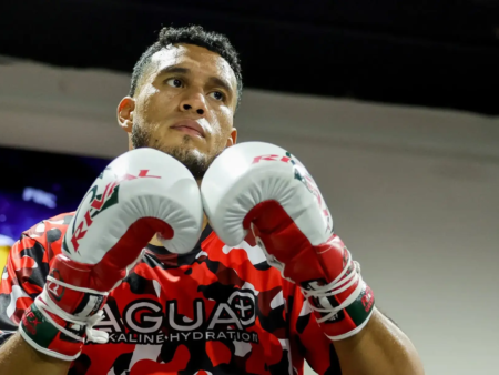 Benavidez jest coraz częściej nazywany prawdziwym następcą Canelo w meksykańskim boksie