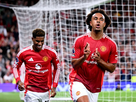Fiorentina chce wypożyczyć napastnika Manchesteru United Zirkzee